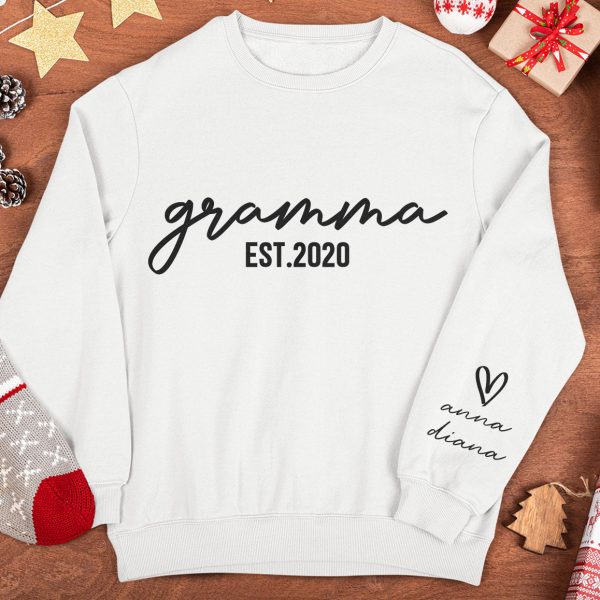 Grandma-Est-Custom-Name-Personalized-Sweatshirt_3.jpg